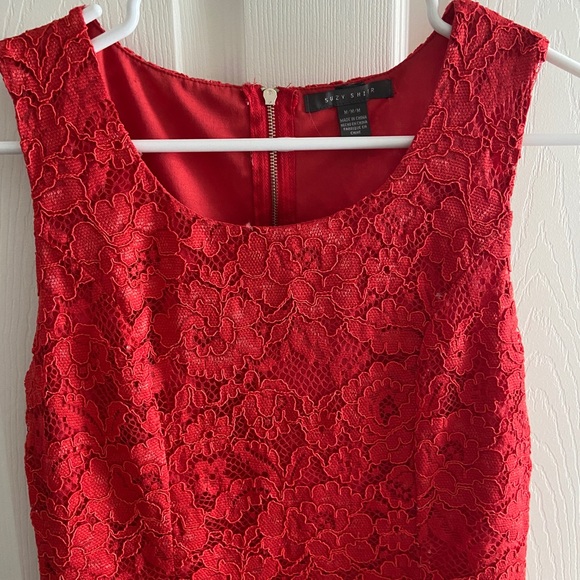 Suzy Shier Lace Dress - Picture 3 of 11